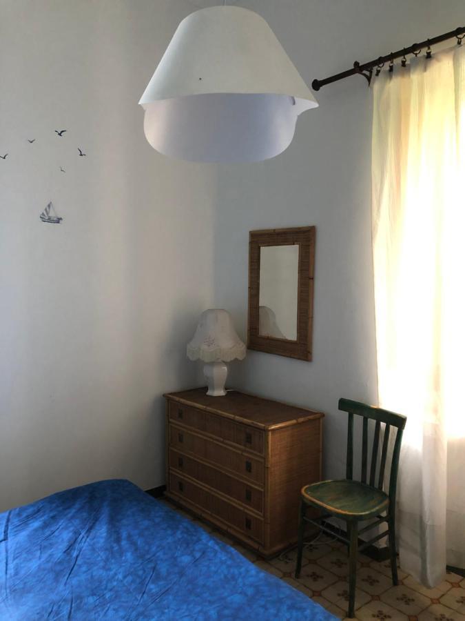 Hostel Beach House Giardini-Naxos Exterior foto